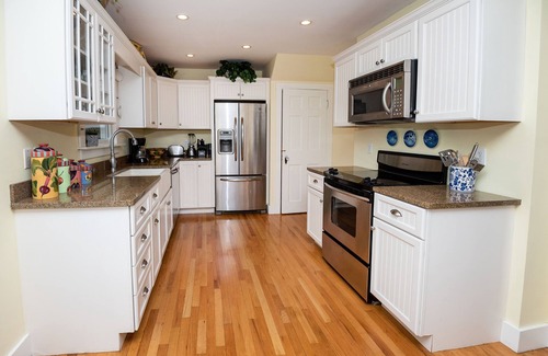 Saint Joseph House | Cozy Cottage with view of Lake Michigan