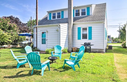 Cambridge House | Cozy Cottage with Yard Less Than 2 Mi to Choptank River