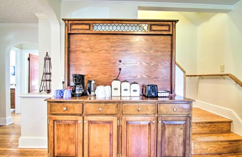 Cambridge House | Cozy Cottage with Yard Less Than 2 Mi to Choptank River
