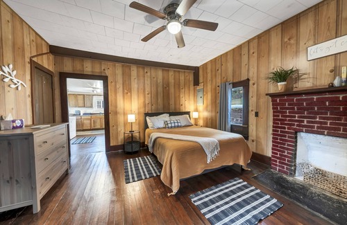 Mount Vernon Cottage | Cozy Country Cottage
