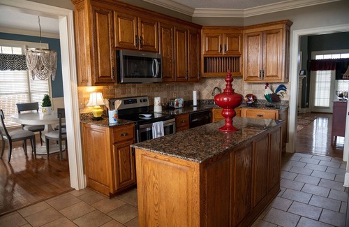 Ardmore Other | Cozy Country home with Elk River access! 4 Bedrooms 3 bathrooms (Sleeps 8)