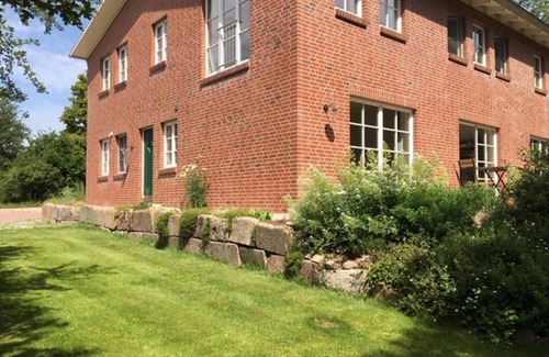 Kothel Apartment | Cozy country life between Hamburg and Lübeck. 2-room-apartment 2 to max. 4 pers.