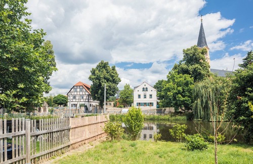 Radeburg Apartment | Cozy country-style vacation apartment with balcony