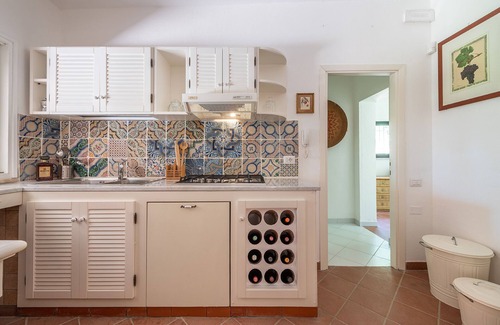 Solanas House | Cozy country villa set in a large garden