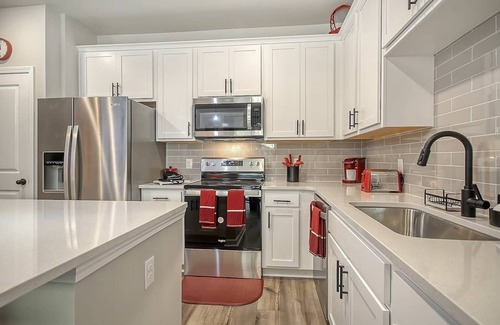 North Charleston House | Cozy Cove 15 Min from Downtown
