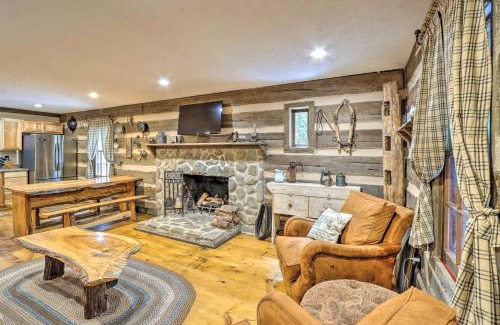 Sautee Nacoochee House | Cozy Creekside Mountain Escape with Hot Tub!