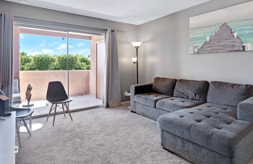 Mesa Grande Condo | Cozy Cubs Condo Walking Distance to the Chicago Cubs Spring Training Stadium