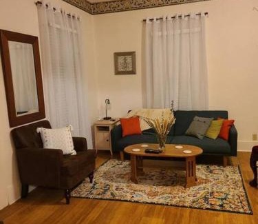 Ozark Apartment | Cozy, Cute, Private Ozark Suite 5 Mins to Hospital