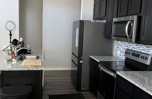 Denton House | Cozy Denton Stay,1BR,Near UNT/TW