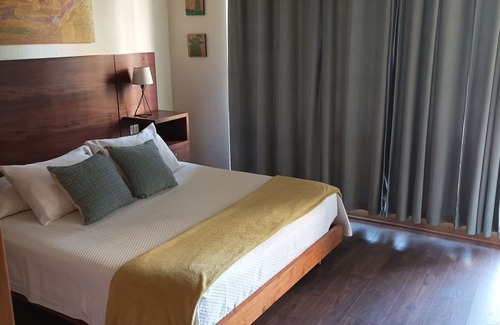 Providencia Apartment | Cozy department in La Concepción building, Santiago, Chile