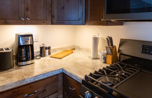 Brussels House | Cozy Door County Beach House with Stunning Sunsets only 35' off the Bay.