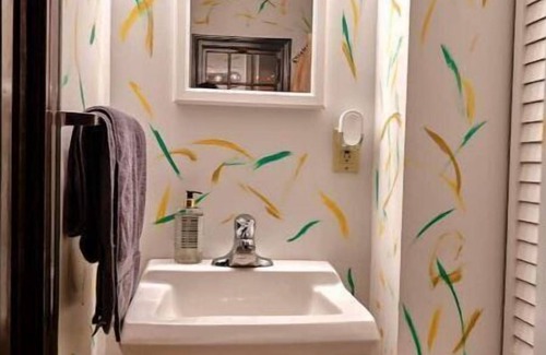 Nashua Apartment | Cozy Downtown Nashua Retreat: The Komfi 1 Bed/1 Bath!