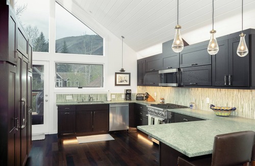 West End House | Cozy Duplex in Aspen, 4-bedroom - Close to Town!
