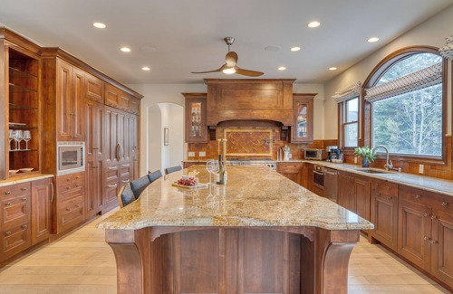 Edwards House | Cozy Edwards Retreat w/Fireplace, Piano, Near Vail | Osprey Nest by AvantStay