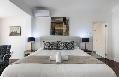 Greater Johannesburg Metropolitan Area Bed & Breakfast | Cozy ,Emmarentia Guest House in Johannesburg, next to emmarentia dam