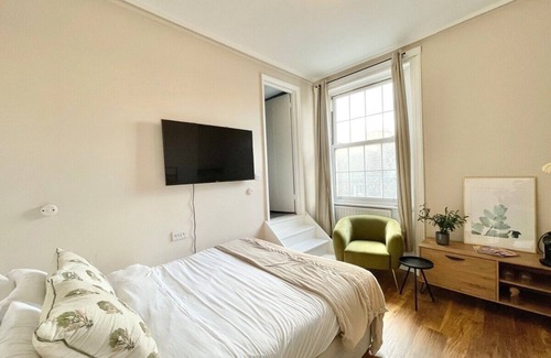 St. Pancras and Somers Town Apartment | Cozy en-suite in Camden