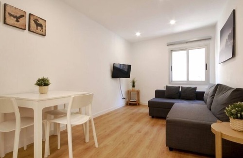 El Port Apartment | Cozy apartment near Barcelona