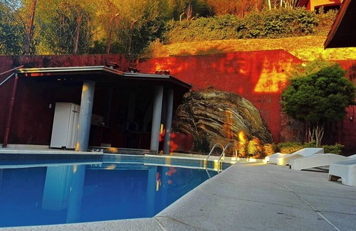Lindoia House | Cozy farmhouse with 4 suites 10 minutes from Serra Negra