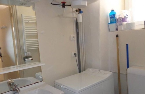Amelie-les-Bains-Palalda Apartment | Cozy F2 Apartment for 3 in Downtown Amélie-les-Bains, 50m from Spa, Pets Welcome