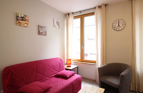 Mont-Dore Apartment | Cozy F2 near Town & Spa, Sleeps 6, with Parking, Pets Welcome