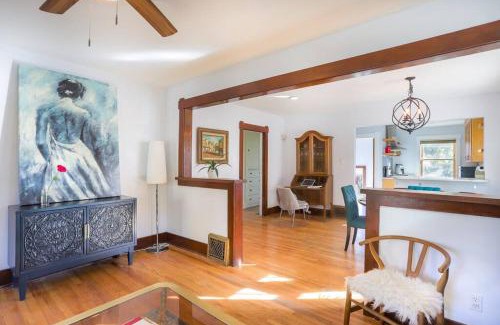 Hale House | Cozy Fall Retreat in Denver Near Dining & Attractions