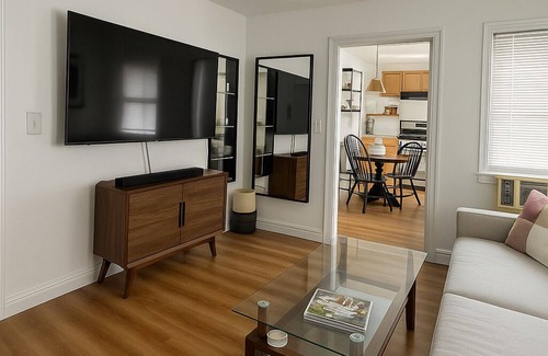 Malden Apartment | Cozy family Apt near casino, Boston City and airport with hassle free parking!