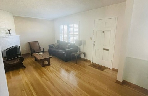 NoHo Arts District House | Cozy family cottage with pool. Near Universal Studios + Los Angeles hotspots!
