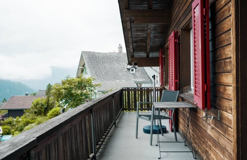 Amden Apartment | "Cozy Family Flat with Stunning Mountain Views in Amden, Switzerland!"