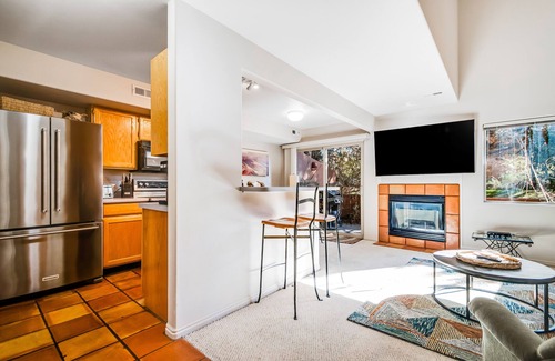 Moab South Valley Condo | Cozy, Family-Friendly Townhouse with Free WiFi & a Seasonal Shared Pool & Spa