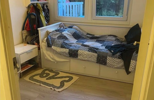 Nacka Municipality House | Cozy family home with open space. Only 15-20min into the city.