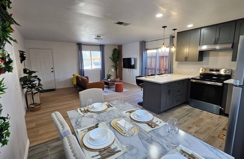 Clovis Apartment | Cozy Family Home - Self Check In