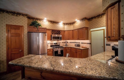 Seven Springs House | Cozy Family Mountain Home in Seven Springs