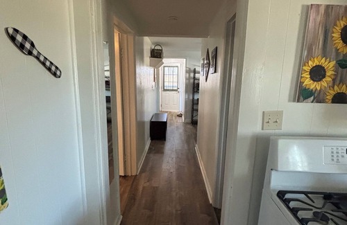 Nemo Other | Cozy farmhouse w/pool. Central to museums, golfing, lakes, sports & shopping.