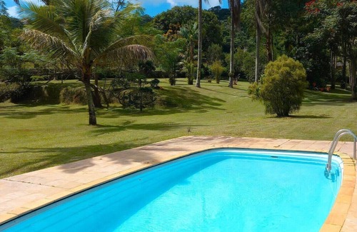 Sao Jose do Ribeirao Villa | Cozy Farmhouse with Pool in Bom Jardim