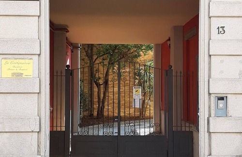 Bergamo Apartment | Cozy flat + parking close to City center/Airport (CIN IT016024B4O46O3QZY)