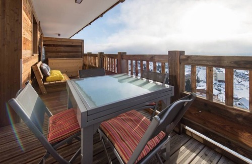 La Toussuire Apartment | Cozy apartment on the slopes up to 5 guests