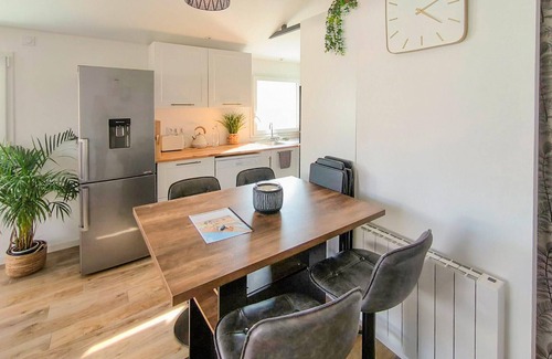 LʼAiguillon-sur-Mer House | Cozy home in L'Aiguillon la Presqu'ile