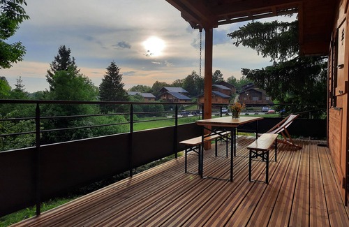 Saint-Laurent-en-Grandvaux Ski Chalet | Cozy chalet Haut-Jura - Swimming pool on the estate - Terrace with open view