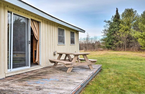 Franconia Cottage | Cozy Franconia Cottage w/Community Pool & Hot Tub