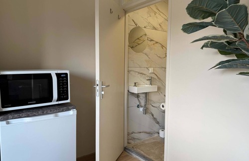 Stratum Apartment | Cozy & Fully Equipped Studio in Eindhoven 01