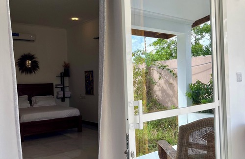Unguja City Apartment | Cozy Garden Apartment- 10-Min walk to the Beach and pure Relaxation