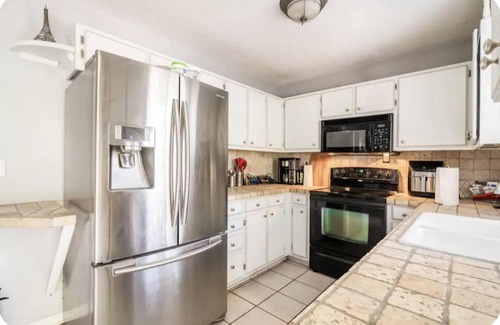 Huntersville House | Cozy Gem: Stay at CoupeDe Huntersville Your 4bd 2.5baHome Away From Home