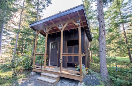 Lindell Beach RV Rental | Cozy Geo Dome in gorgeous Lindell Beach