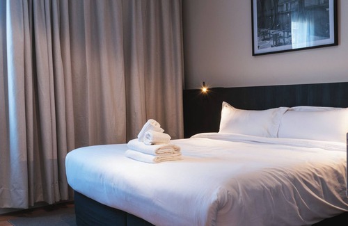 Historic Center Apartment | Cozy Getaway: Double Room in Mendoza