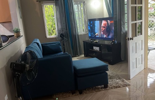 Savanna la Mar House | Cozy getaway home close to Negril seven mile beach