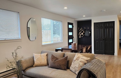 Federal Way House | Cozy Getaway in Federal Way