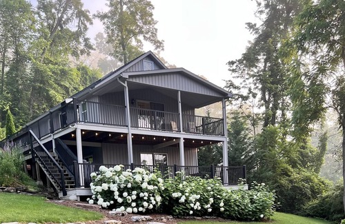 Mattawana Cabin | Cozy getaway with spa close to Juniata River and Raystown..