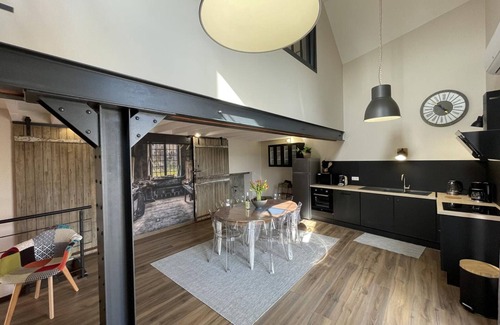 Louchy-Montfand Cottage | Cozy Gîte with Pool, Near Vichy, for 4 - Modern Decor, Work-Friendly, EV Charger