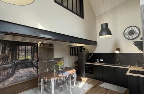 Louchy-Montfand Cottage | Cozy Gîte with Pool, Near Vichy, for 4 - Modern Decor, Work-Friendly, EV Charger