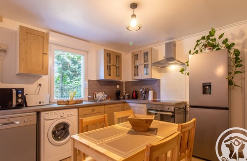 Tierce Cottage | Cozy Gîte with Shared Heated Pool near Angers